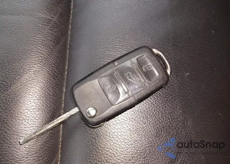 2010 Volkswagen Tiguan Sel из США, поврежденный, VIN WVGAV7AX7AW502508